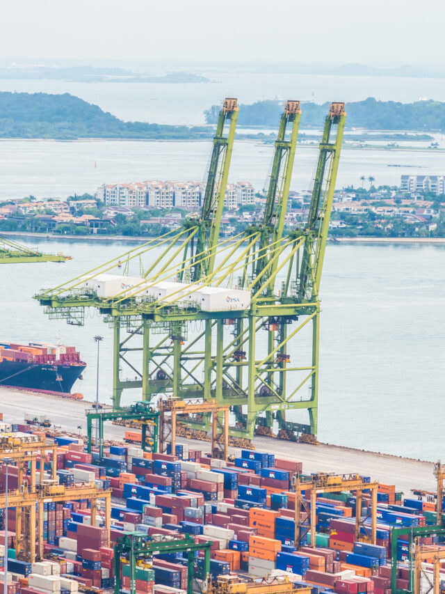 Singapore shipping port